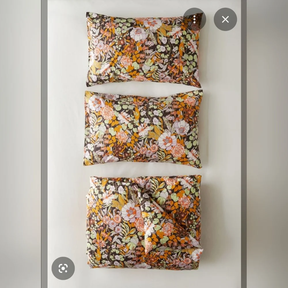 Urban Outfitters Mila Sketched Floral Duvet Cover And Shams - Picture 3 of 4